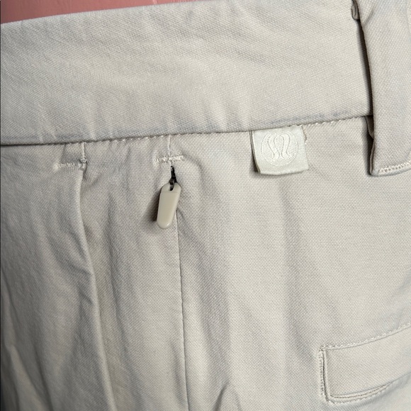 lululemon athletica Men's Beige Shorts - Picture 2 of 5
